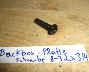 Schraube 8-32 x 3/4 schwarz (Backboxschlossplatte)