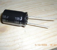 Kondensator radial 160V 150µf